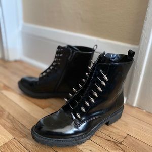 Spike Barbell Ankle Boots